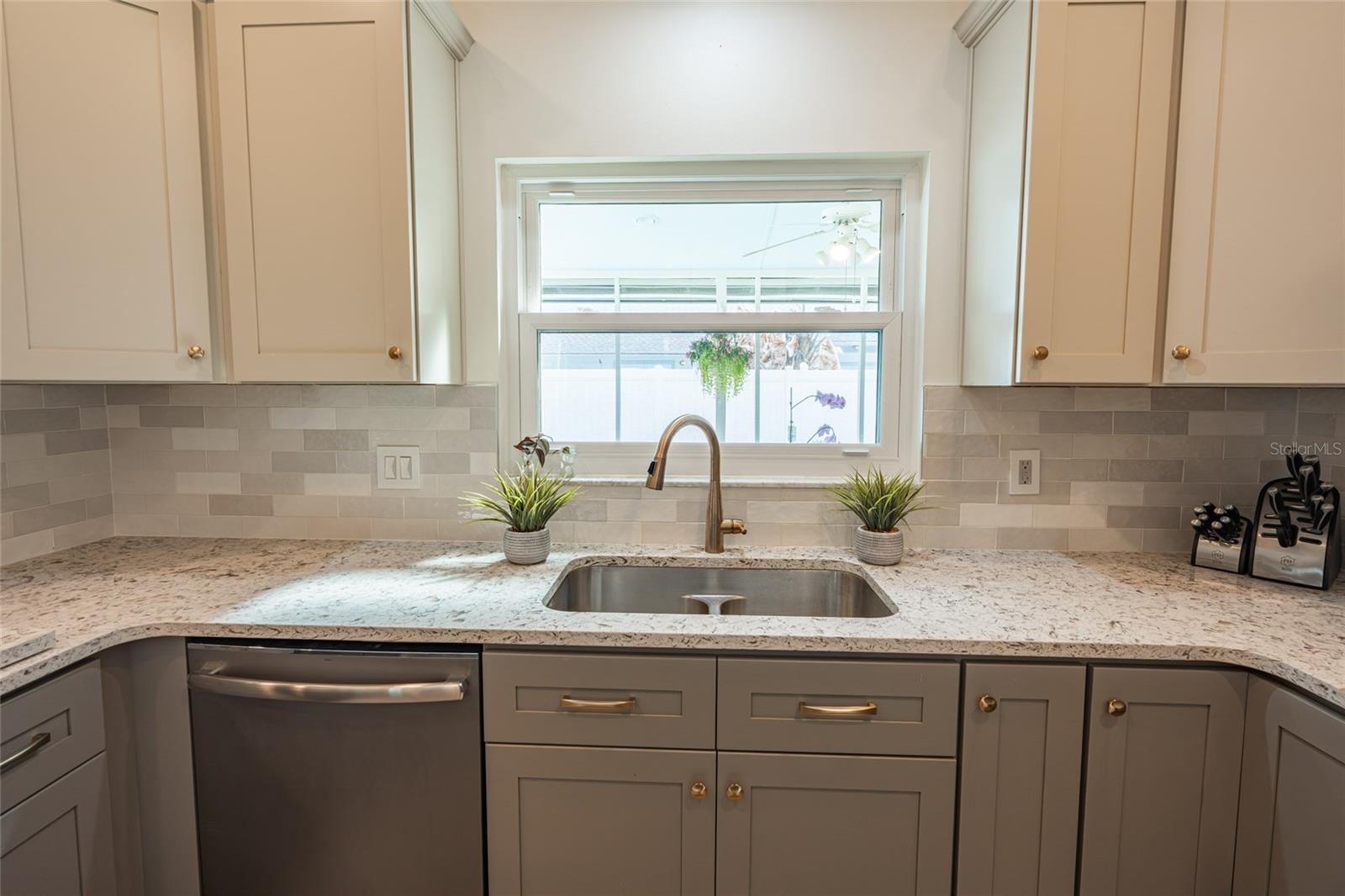 ALAFAYA WOODS PH 09 - Residential