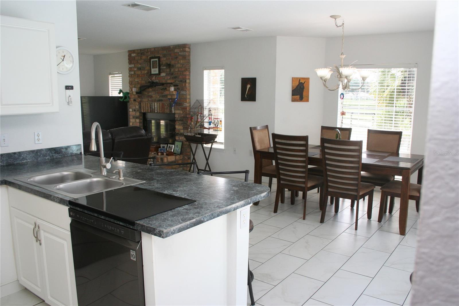 WINDING OAKS ESTATES - Residential