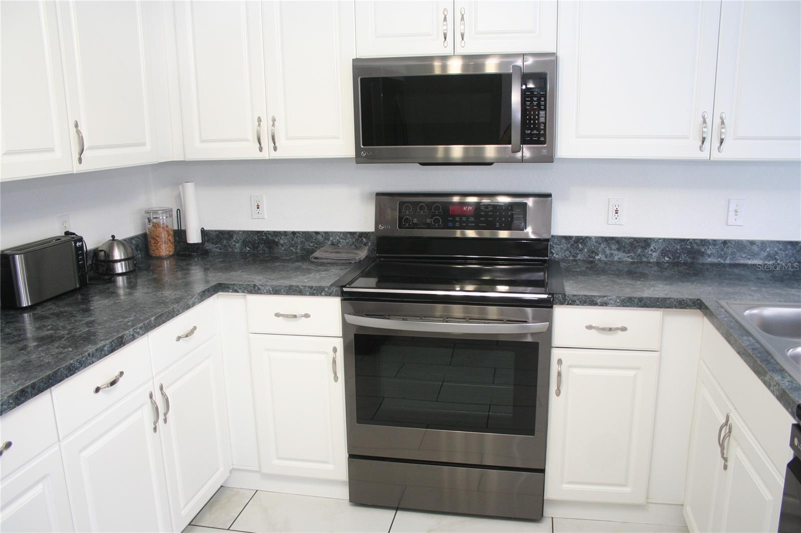 WINDING OAKS ESTATES - Residential