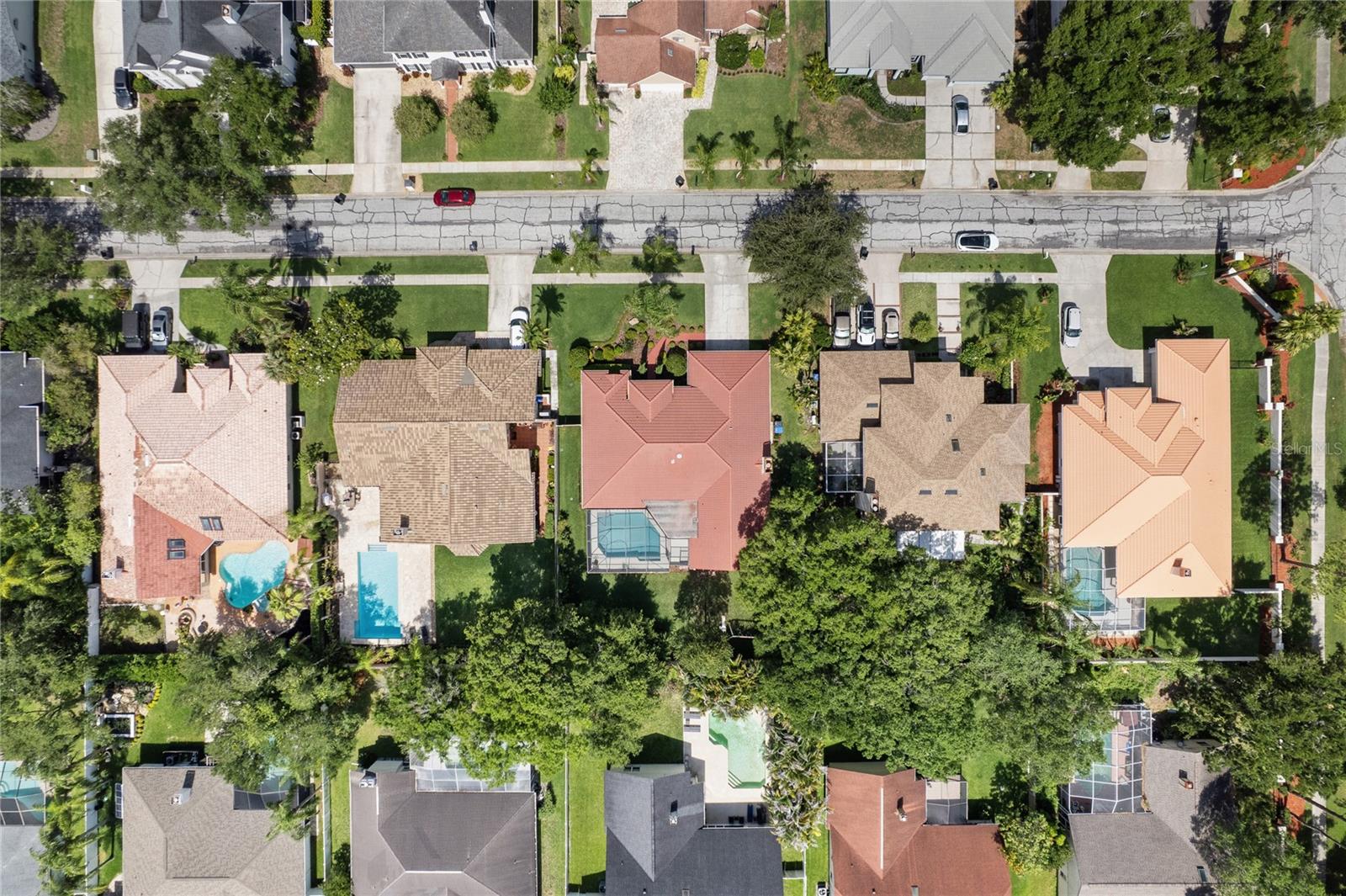 VILLAGE WOOD - Residential
