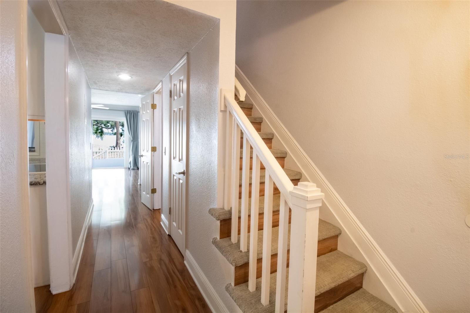 WHISPERING OAKS - Residential Lease