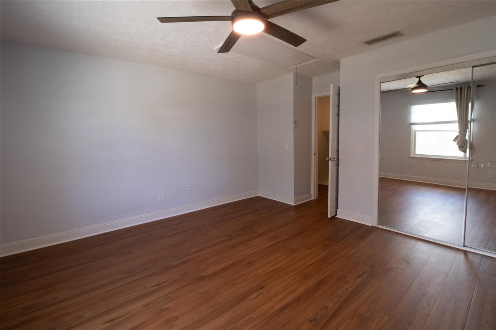 WHISPERING OAKS - Residential Lease