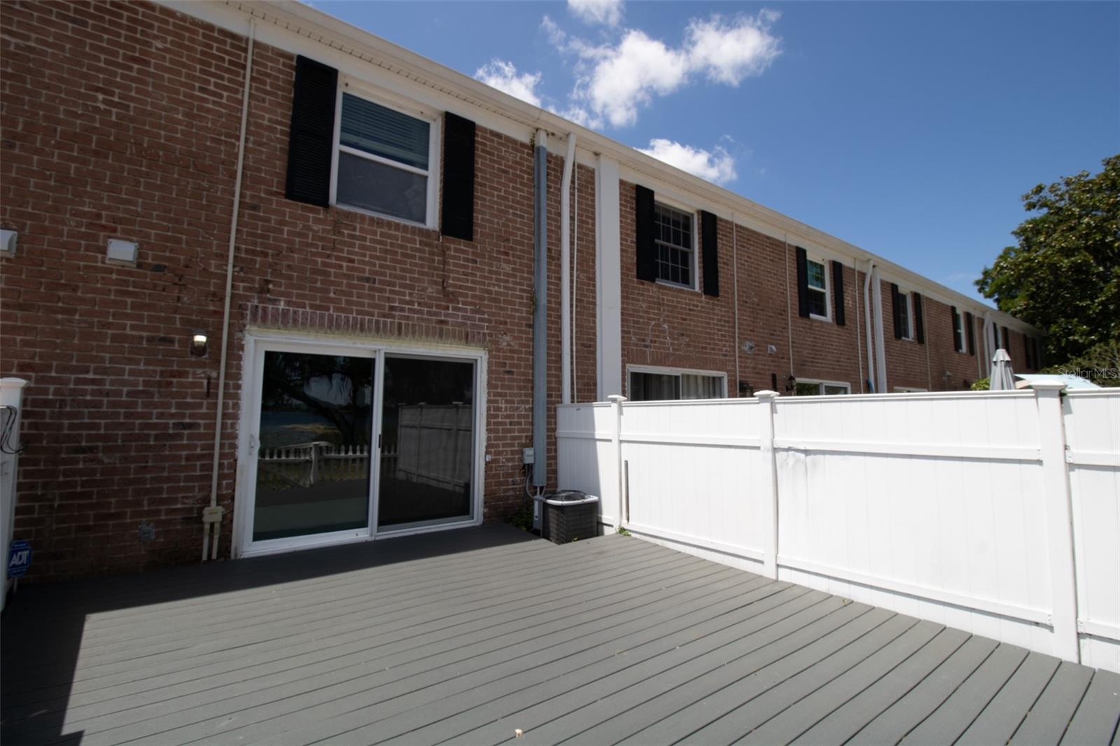 WHISPERING OAKS - Residential Lease
