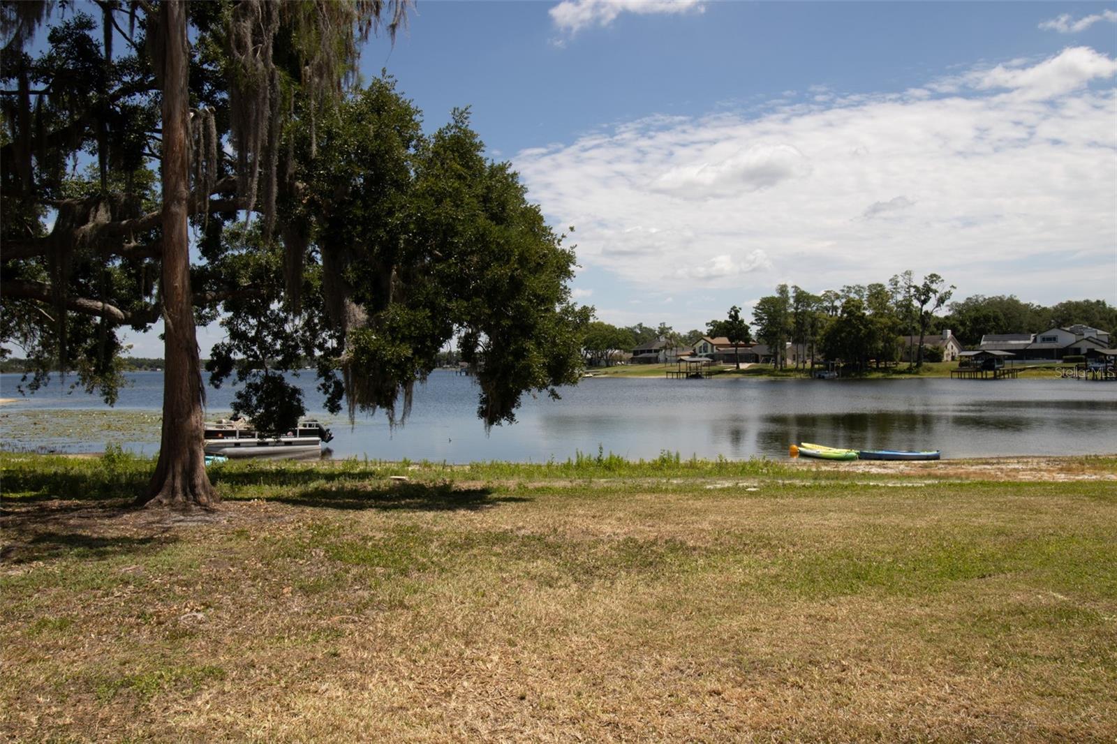 WHISPERING OAKS - Residential Lease