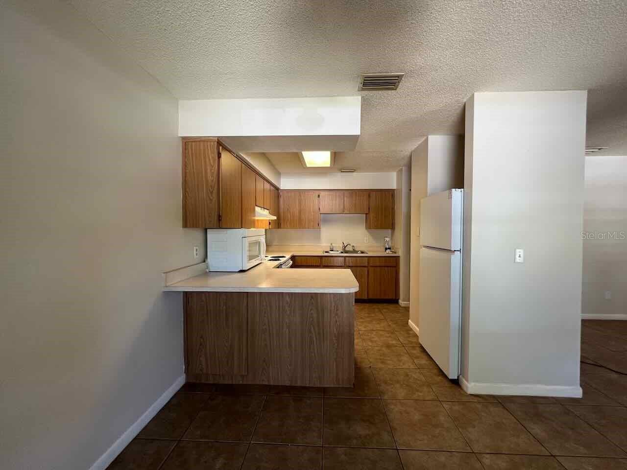 Florida Shores 01 - Residential Income