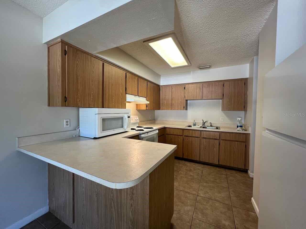 Florida Shores 01 - Residential Income