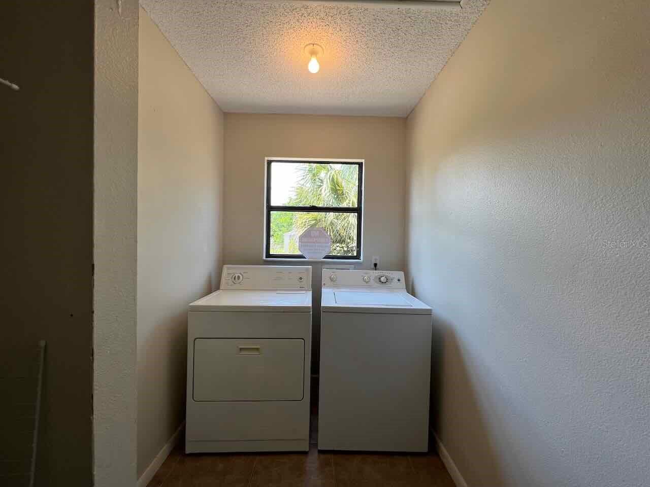 Florida Shores 01 - Residential Income