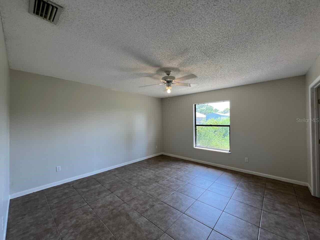 Florida Shores 01 - Residential Income