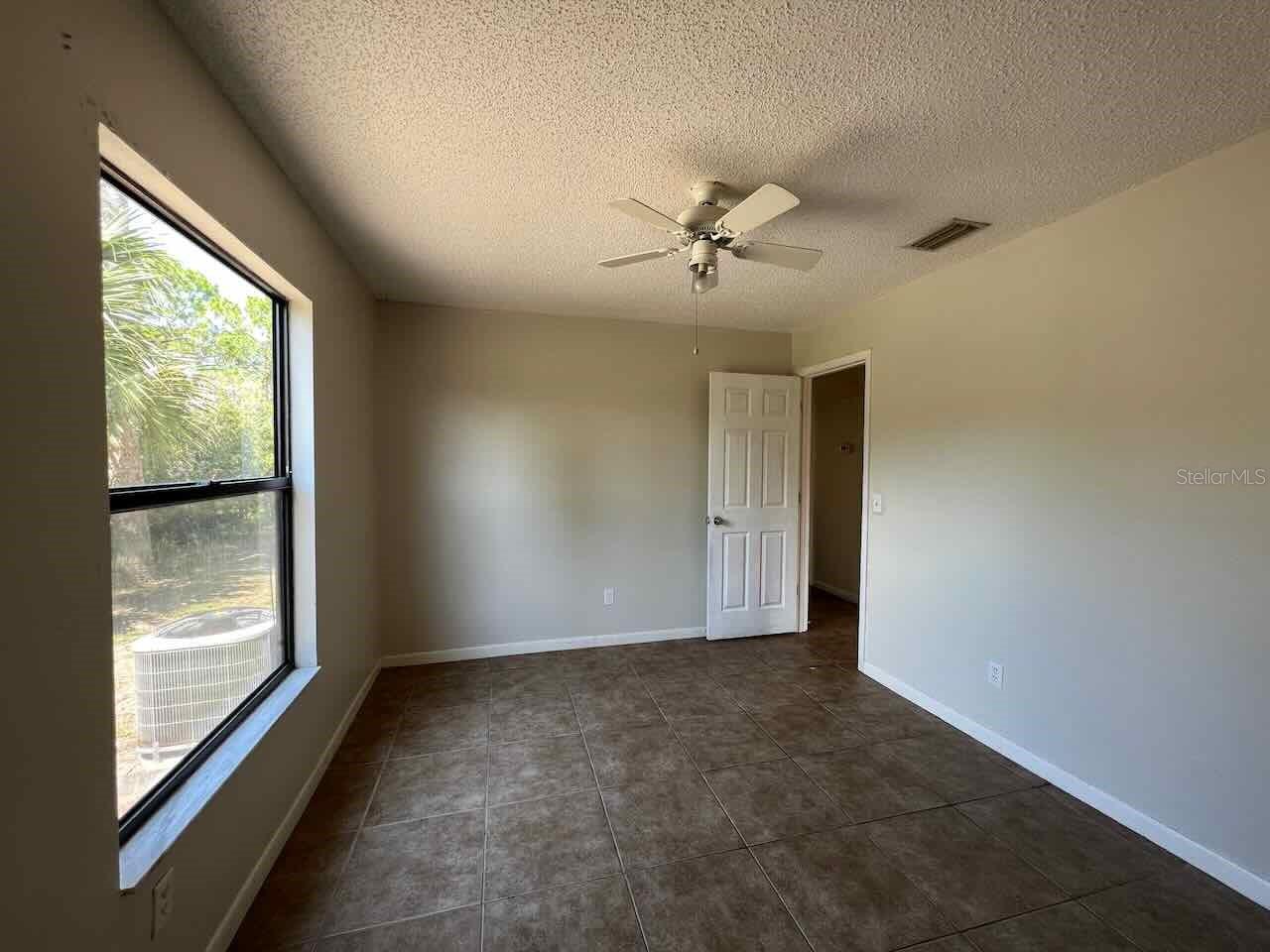 Florida Shores 01 - Residential Income