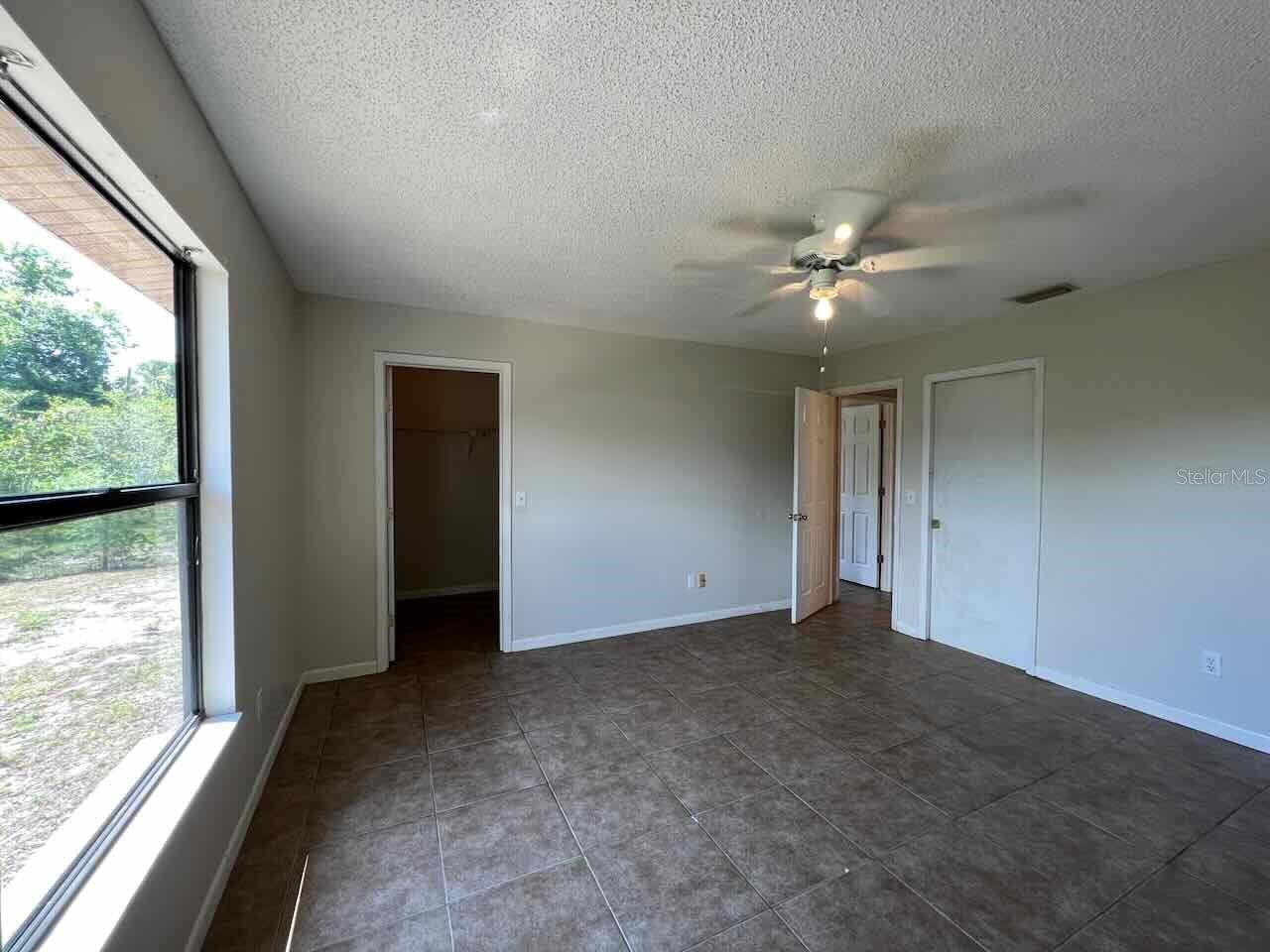 Florida Shores 01 - Residential Income