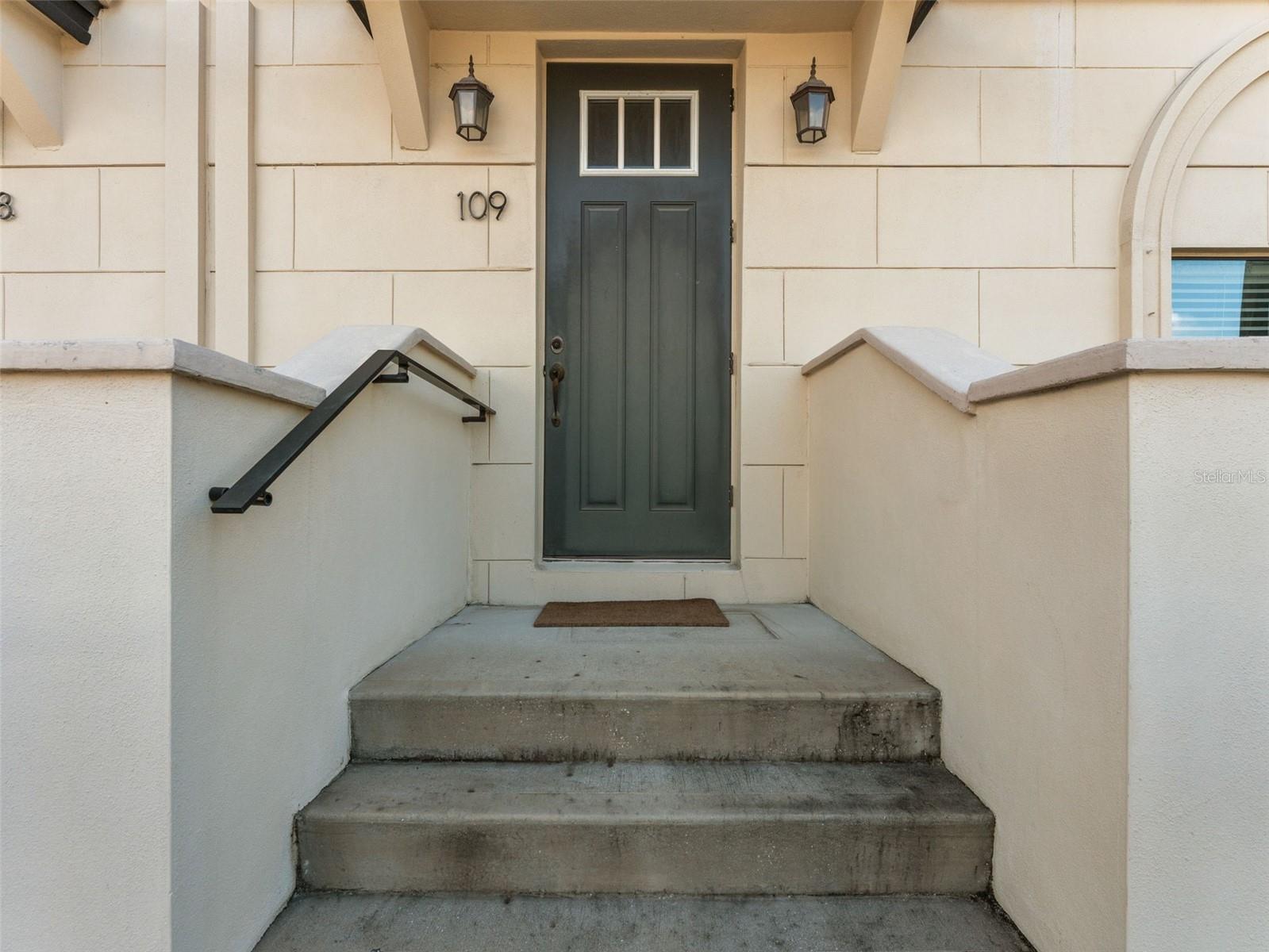 WESTMINSTER MANOR TWNHMS - Residential Lease