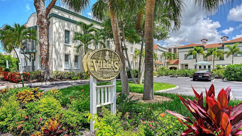 Photo of 1685 Laurel Street #3, Sarasota, FL 34236 (MLS # A4701215)