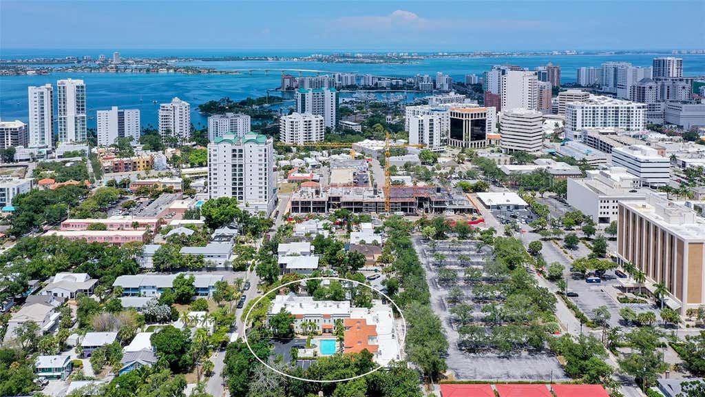 Photo of 1685 Laurel Street #3, Sarasota, FL 34236 (MLS # A4701215)