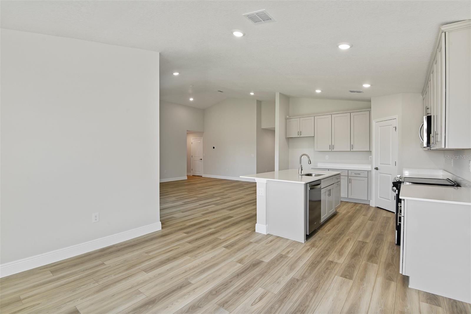 CHERRYWOOD PRESERVE - Residential