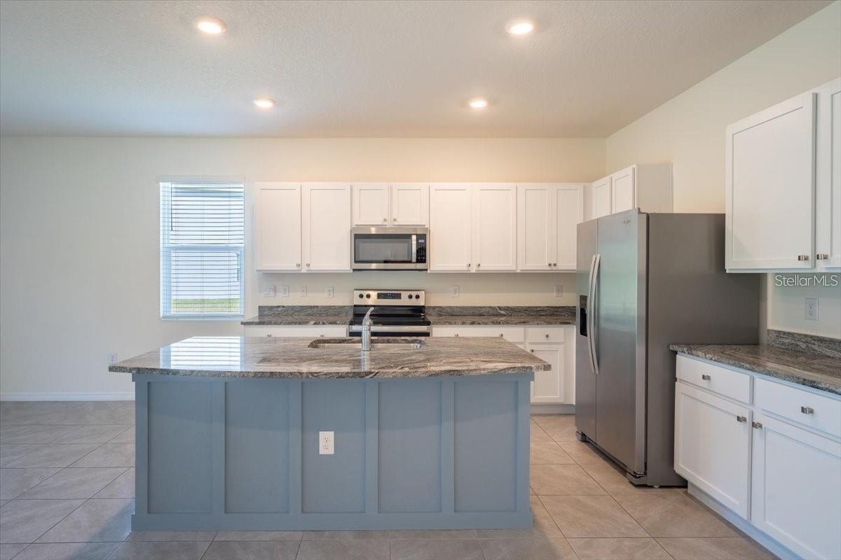 WOODLEAF HAMMOCK AT LAKEWOOD RANCH - Residential