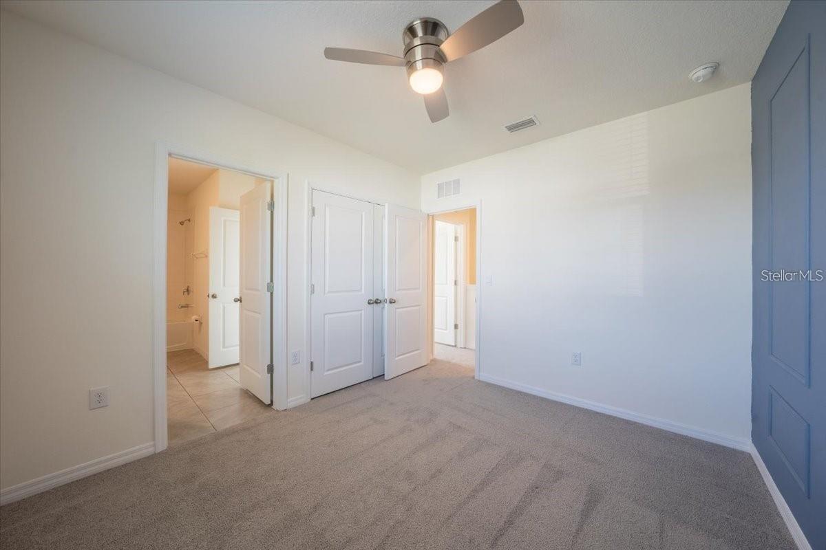 WOODLEAF HAMMOCK AT LAKEWOOD RANCH - Residential