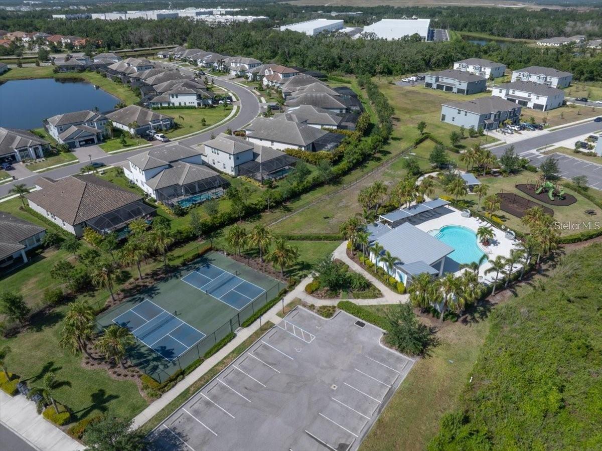 WOODLEAF HAMMOCK AT LAKEWOOD RANCH - Residential