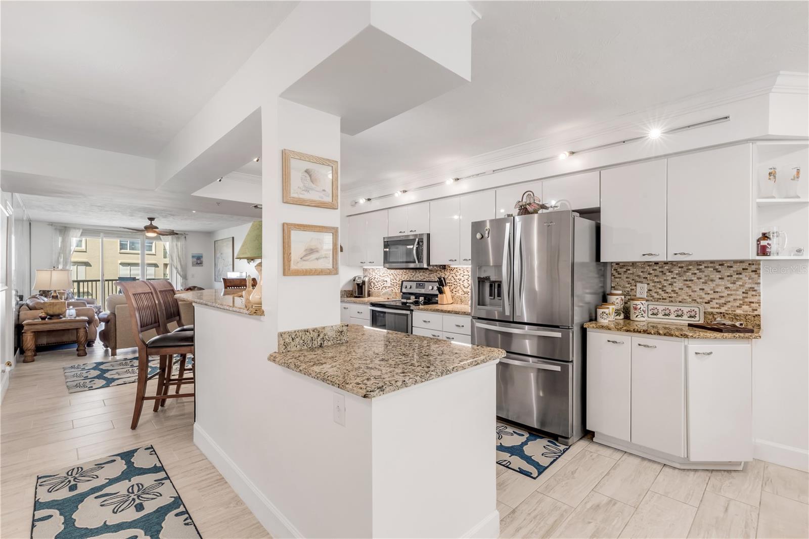 TOWERS AT PONCE INLET TOWER 01 CONDO - Residential