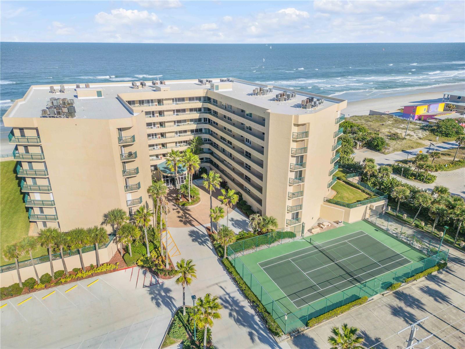 TOWERS AT PONCE INLET TOWER 01 CONDO - Residential