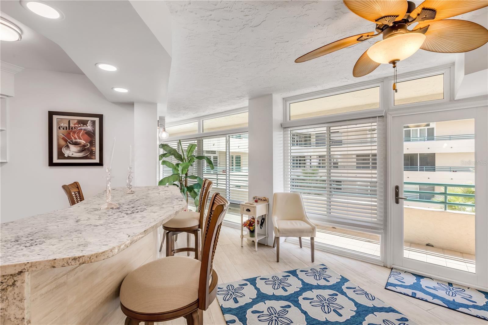 TOWERS AT PONCE INLET TOWER 01 CONDO - Residential