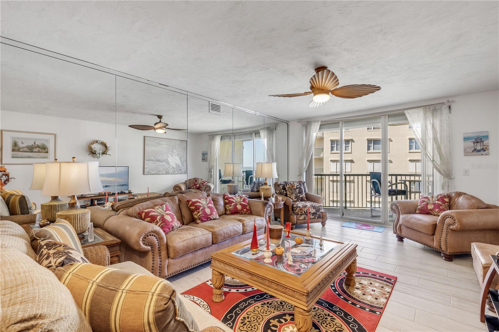 TOWERS AT PONCE INLET TOWER 01 CONDO - Residential