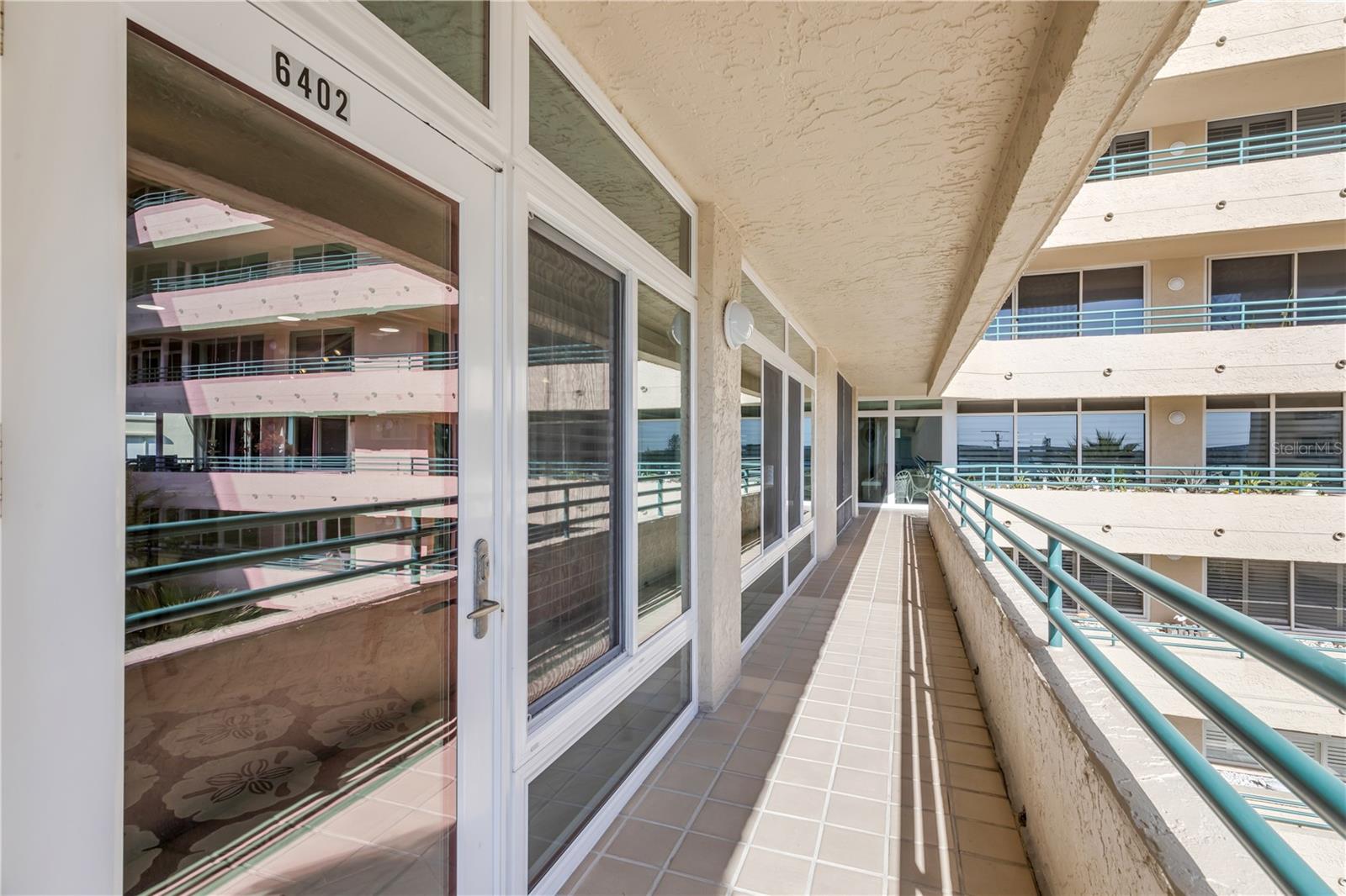 TOWERS AT PONCE INLET TOWER 01 CONDO - Residential