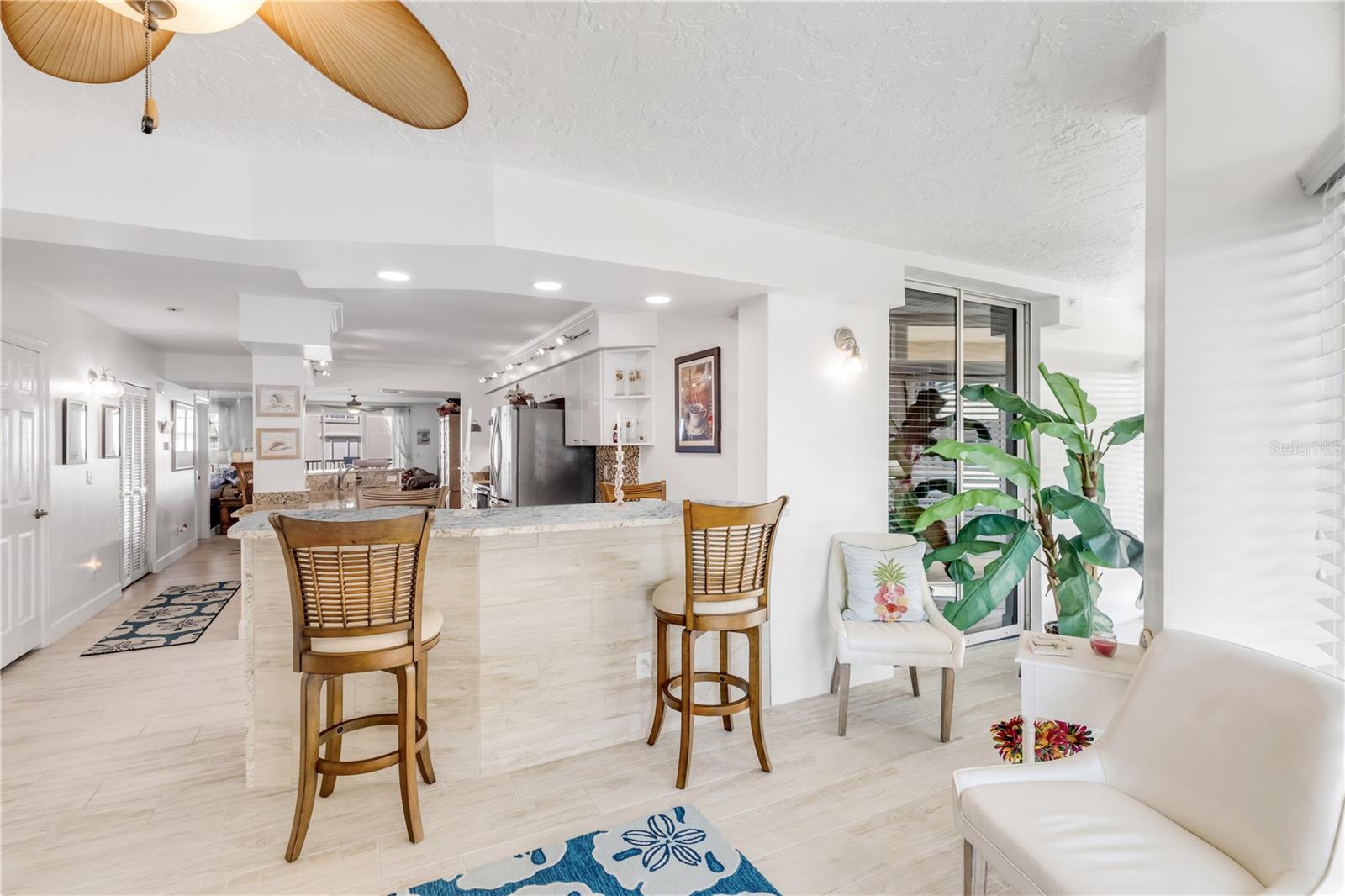 TOWERS AT PONCE INLET TOWER 01 CONDO - Residential