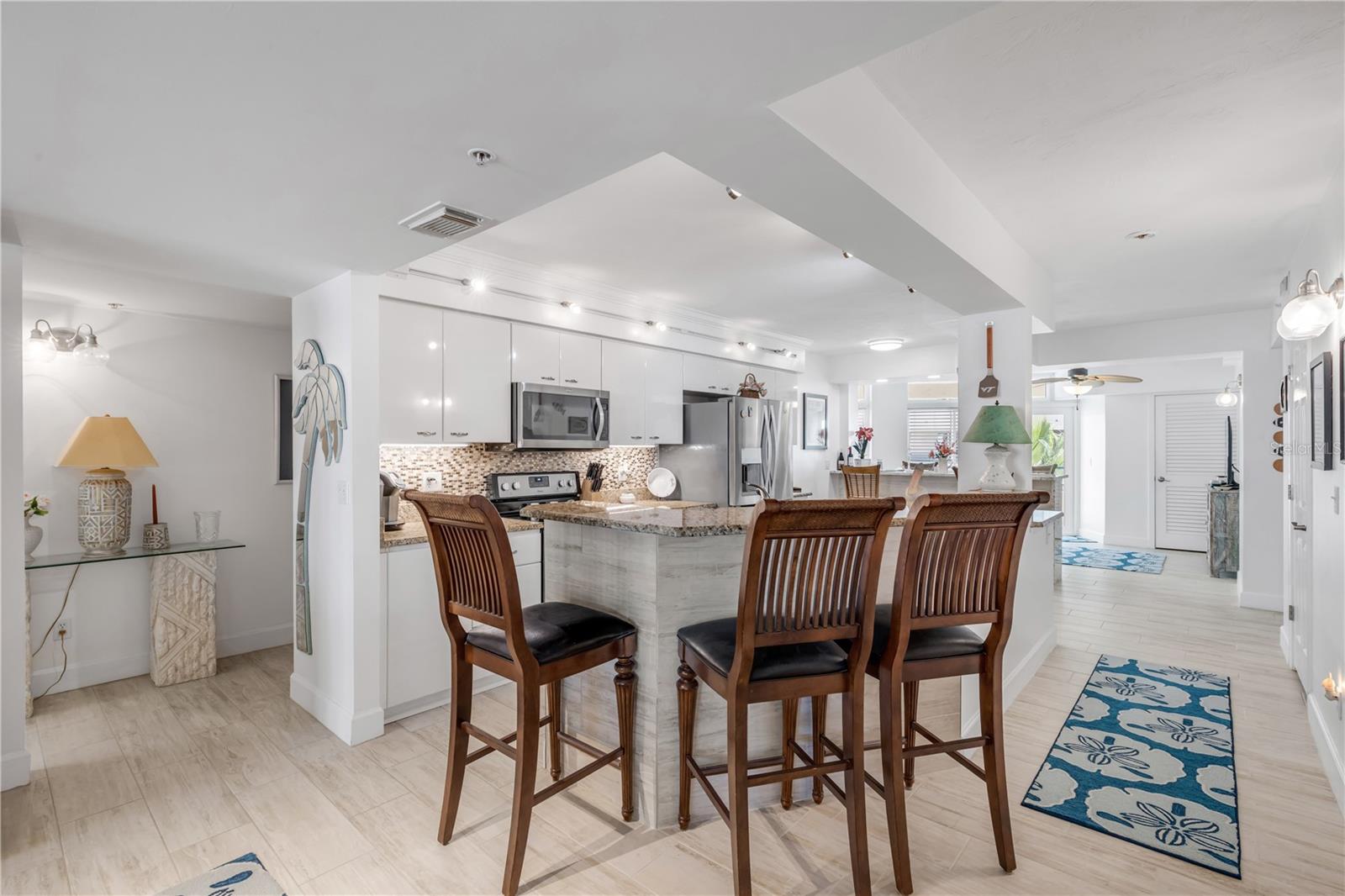 TOWERS AT PONCE INLET TOWER 01 CONDO - Residential