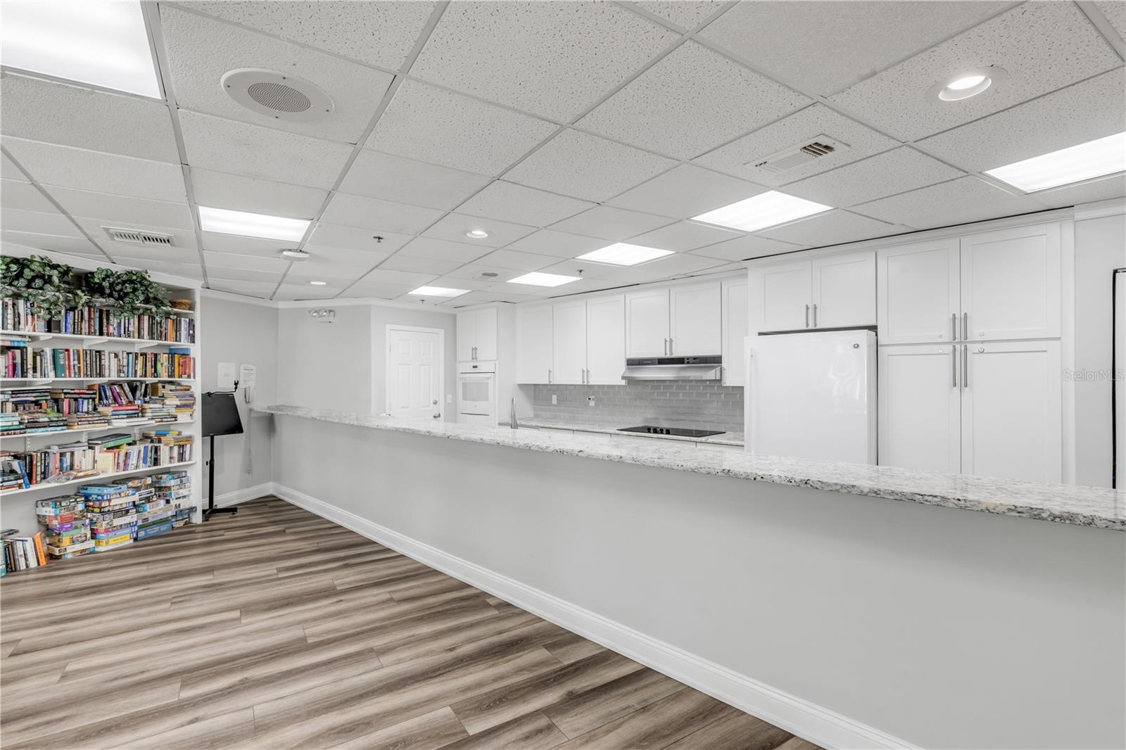 TOWERS AT PONCE INLET TOWER 01 CONDO - Residential