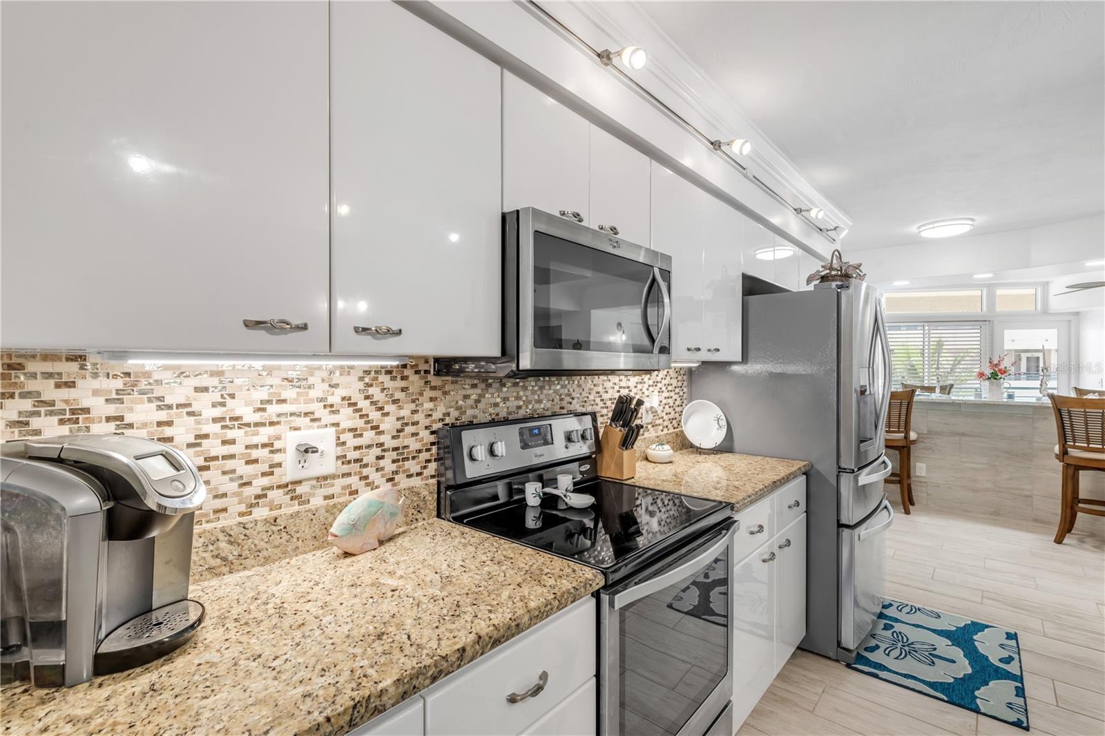 TOWERS AT PONCE INLET TOWER 01 CONDO - Residential