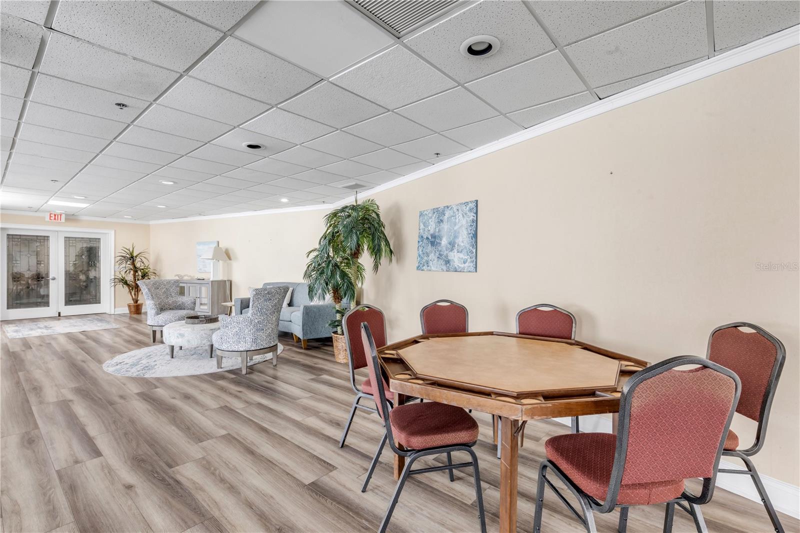 TOWERS AT PONCE INLET TOWER 01 CONDO - Residential