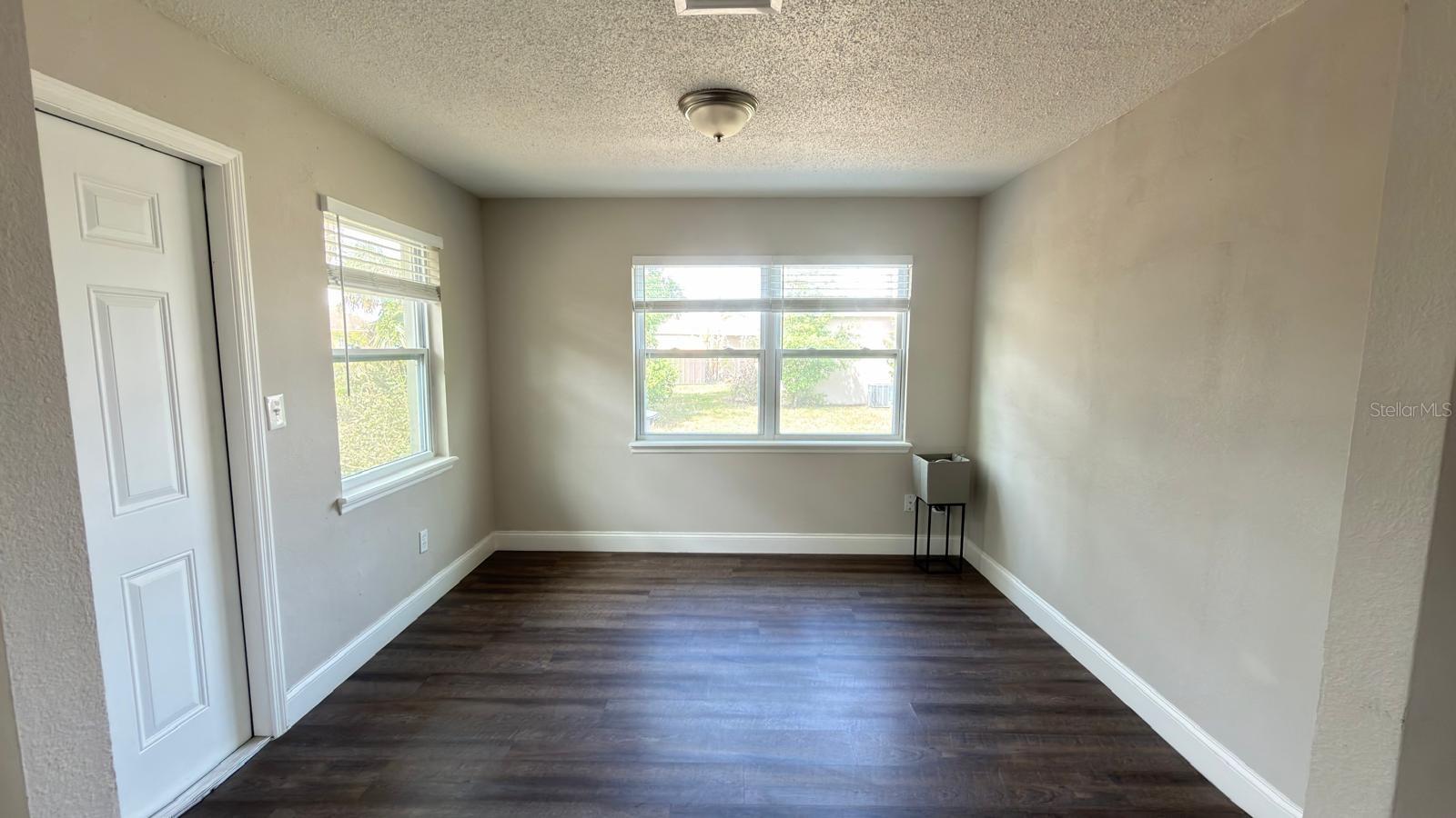 RICHMOND ESTATES - Residential Lease