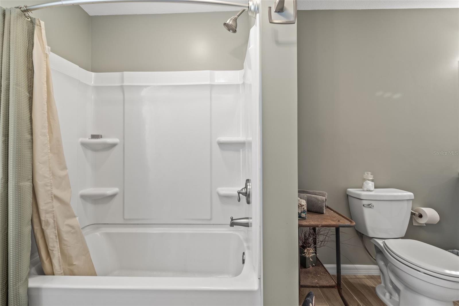 HARBOR VIEW 1 - Residential