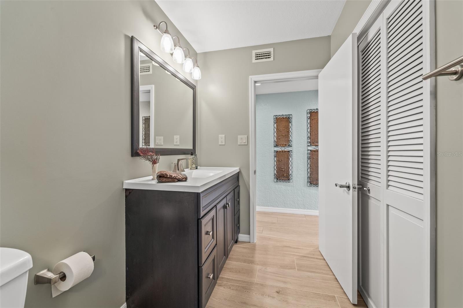 HARBOR VIEW 1 - Residential