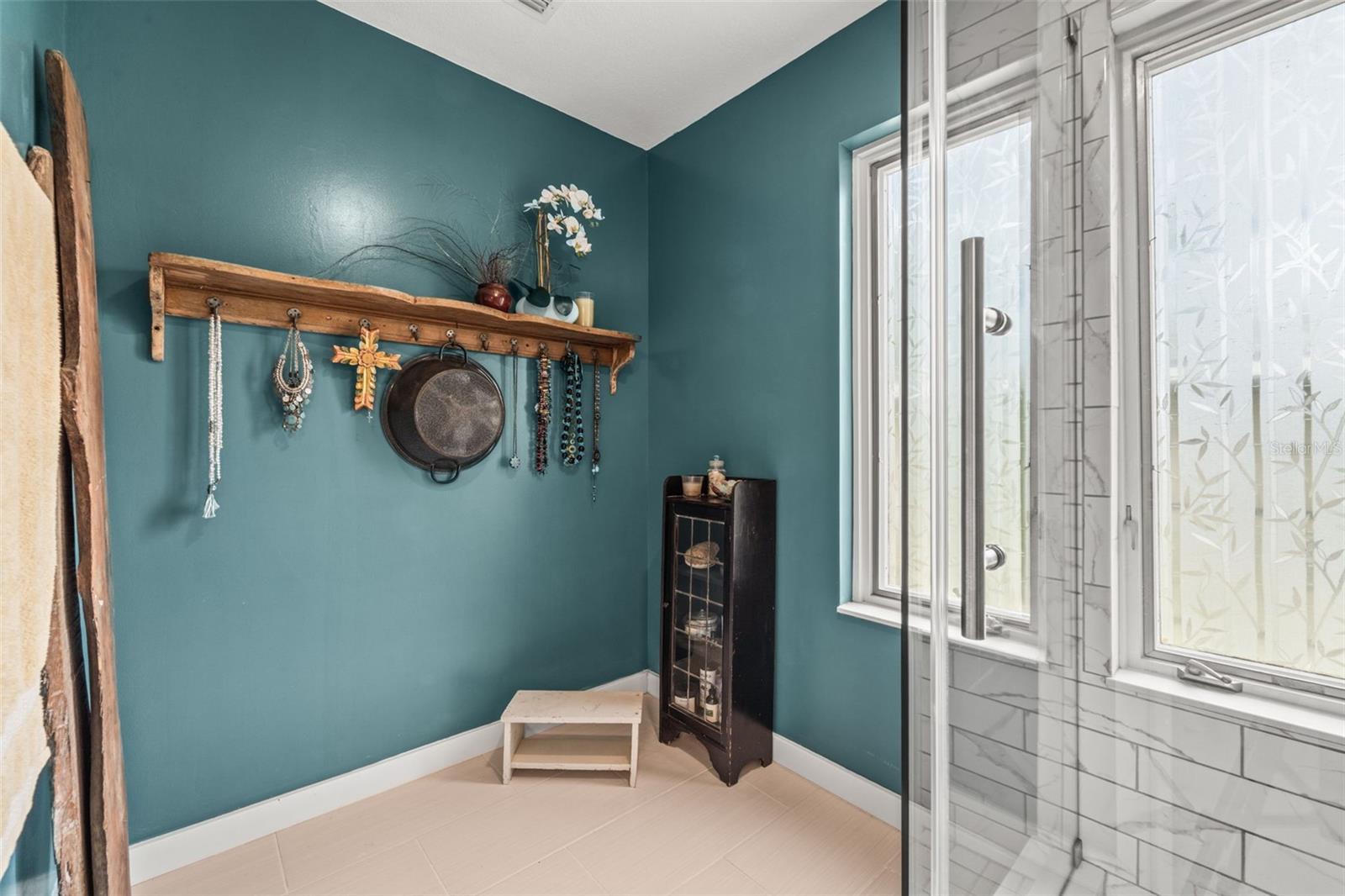 HARBOR VIEW 1 - Residential