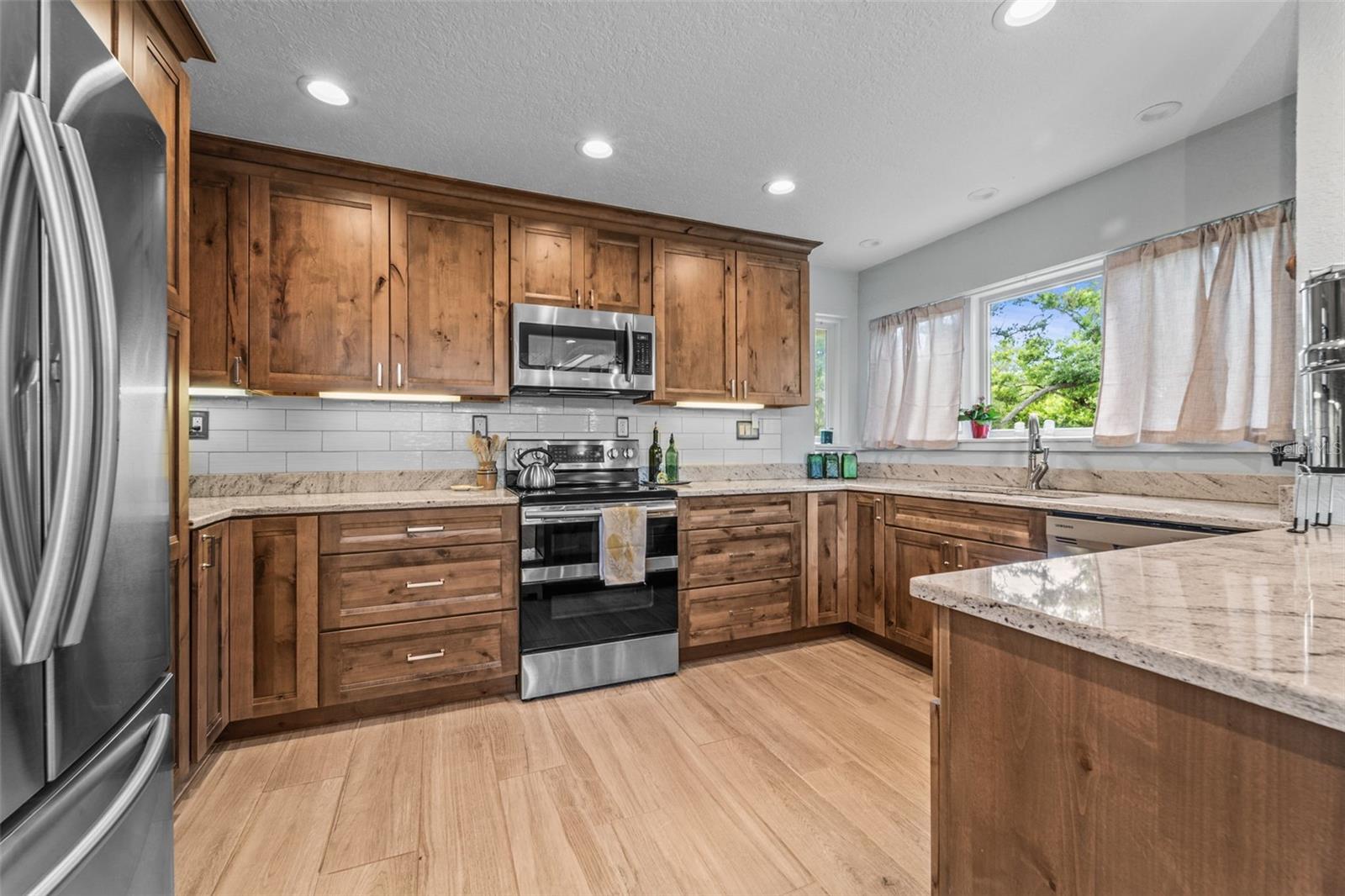 HARBOR VIEW 1 - Residential