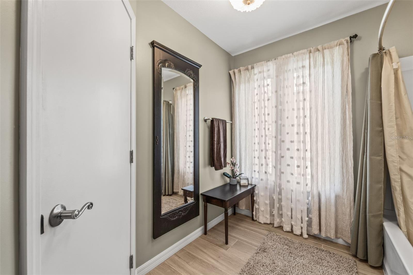 HARBOR VIEW 1 - Residential