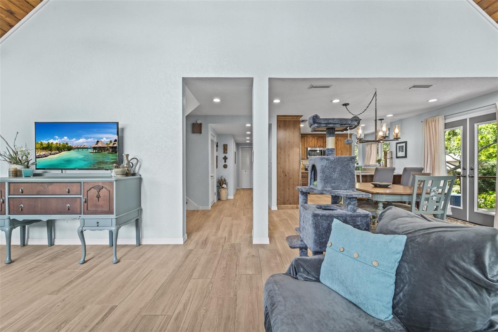 HARBOR VIEW 1 - Residential