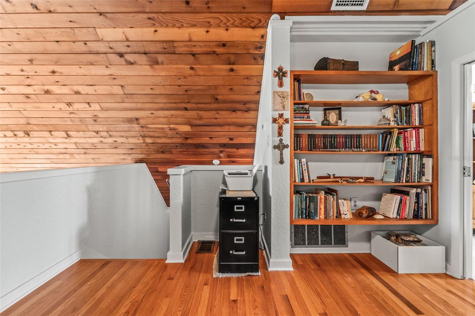 HARBOR VIEW 1 - Residential