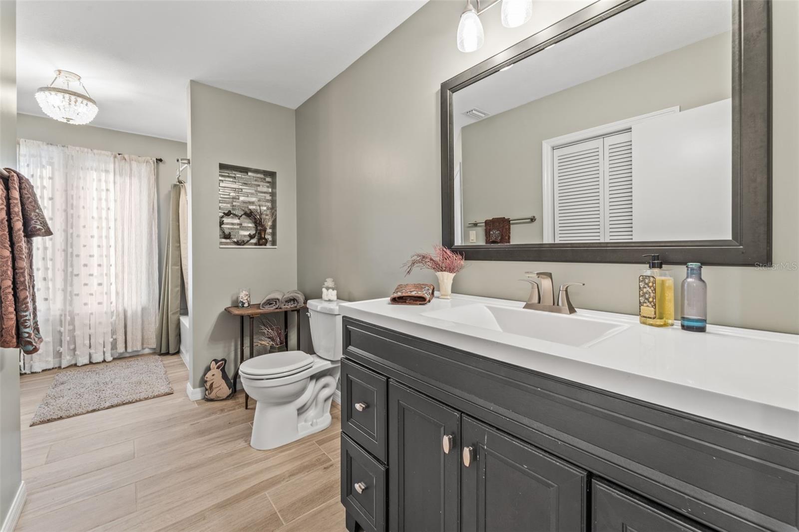 HARBOR VIEW 1 - Residential