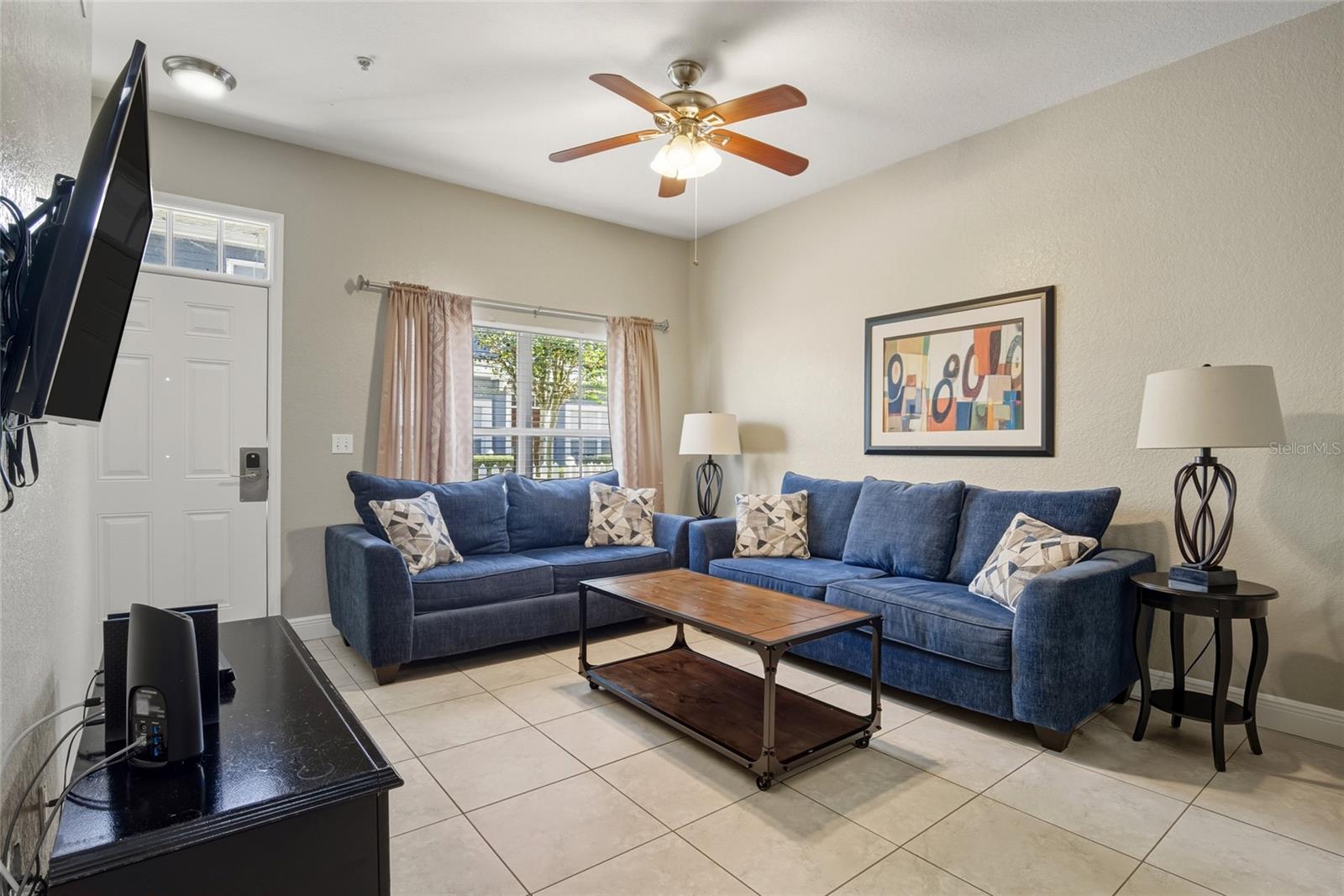 VILLAS AT SEVEN DWARFS LANE CONDO - Residential