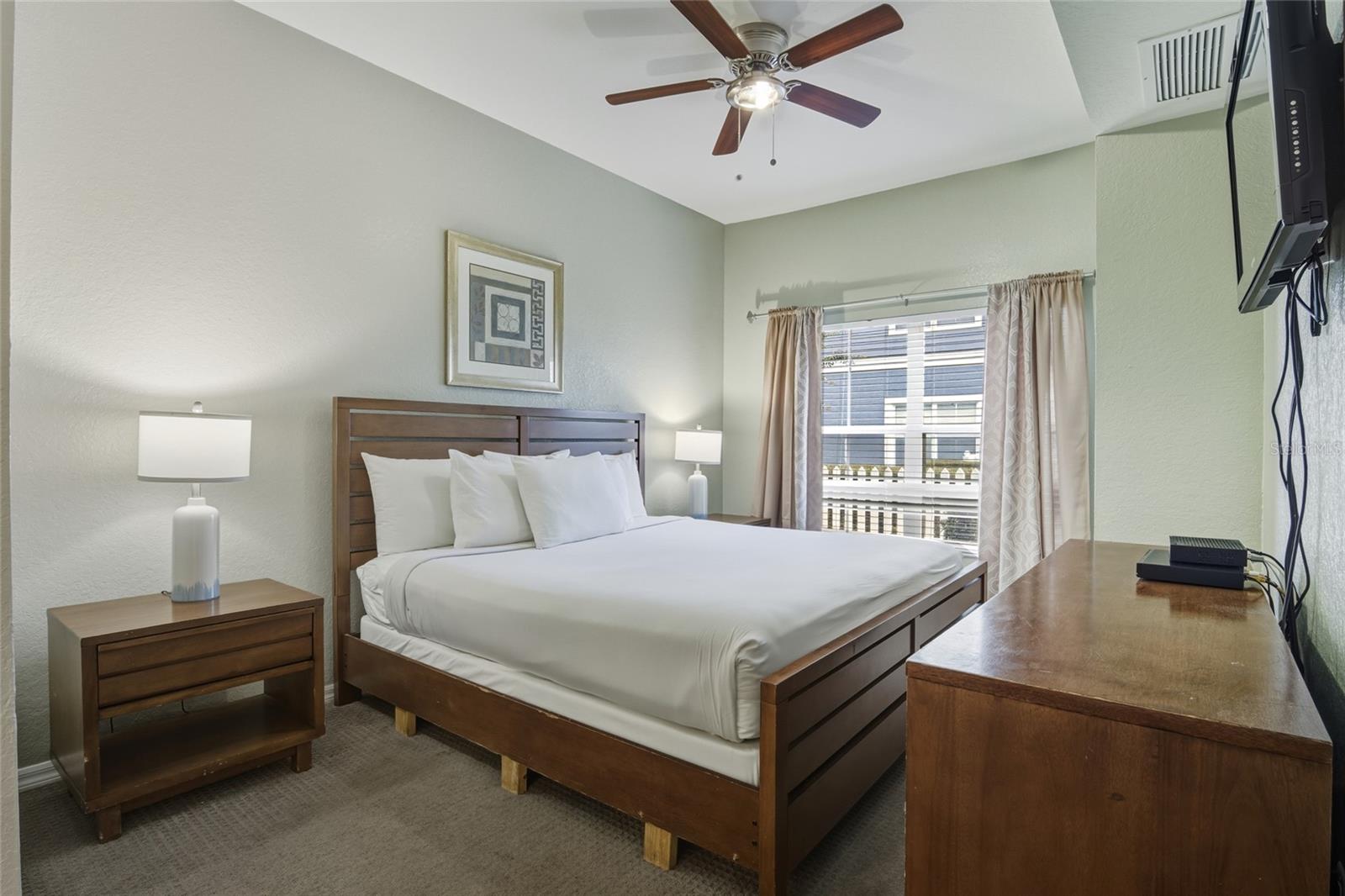 VILLAS AT SEVEN DWARFS LANE CONDO - Residential