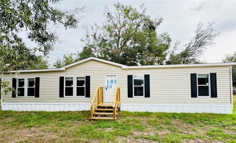 A home in LADY LAKE