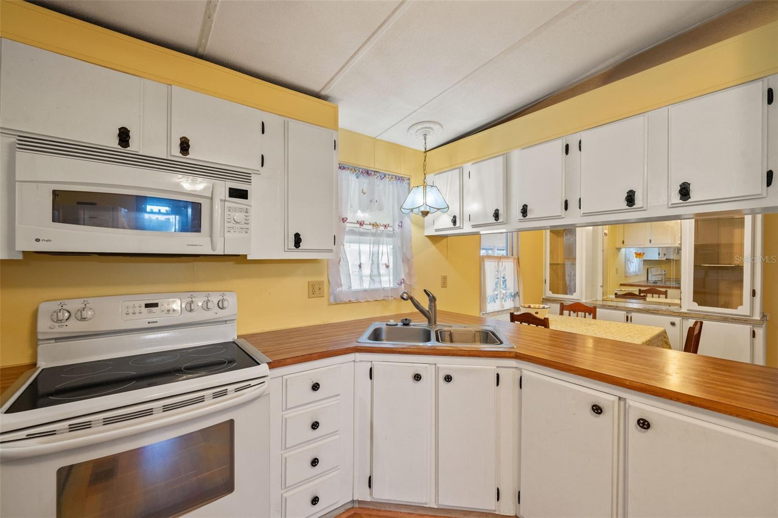 TANGLEWOOD MOBILE VILLAGE - Residential