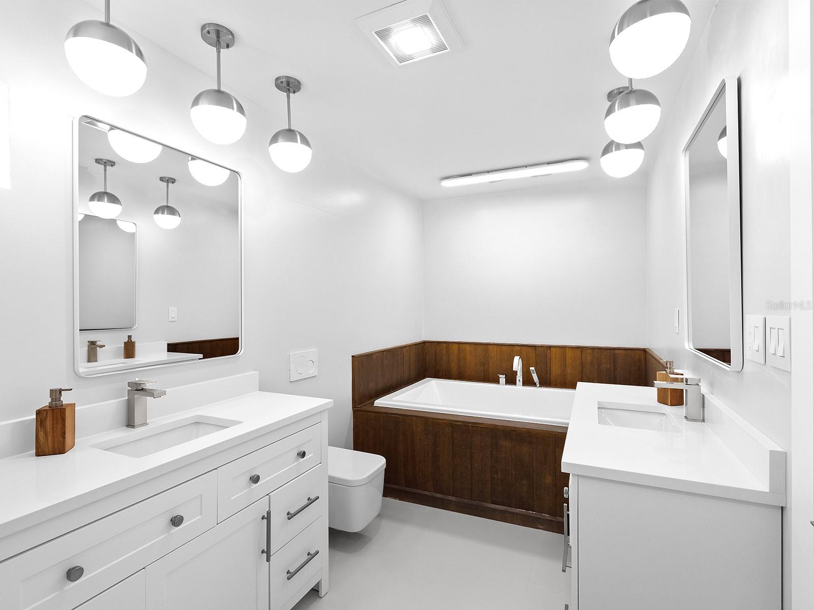 SANDERLING CLUB - Residential Lease