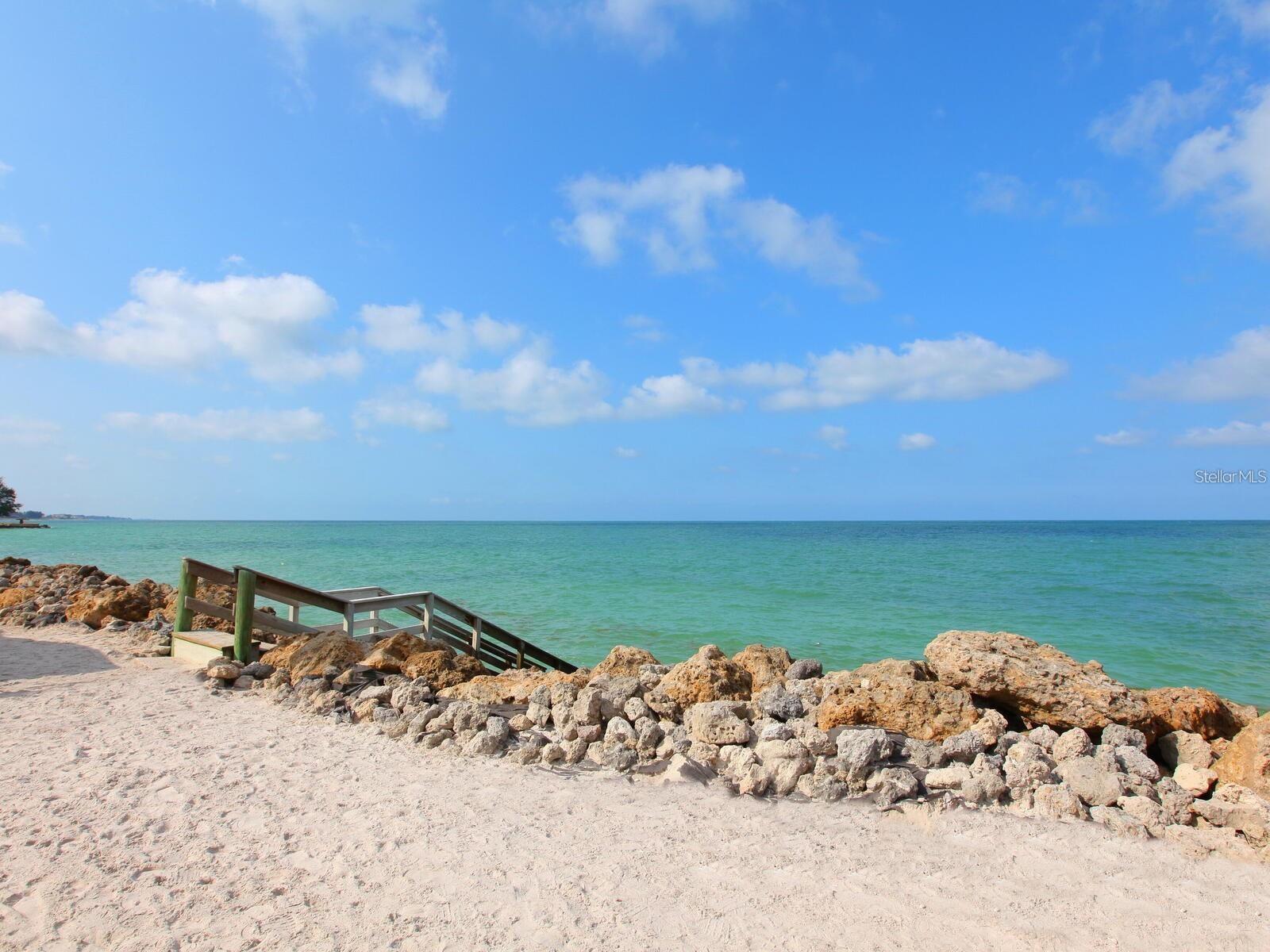 SANDERLING CLUB - Residential Lease