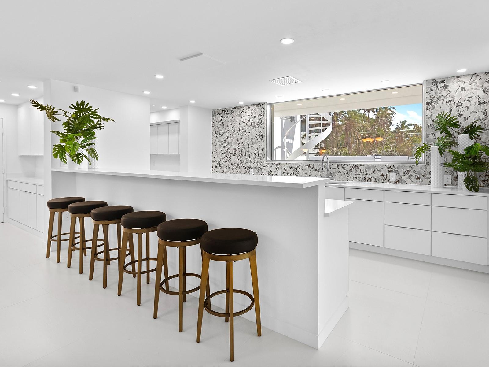 SANDERLING CLUB - Residential Lease