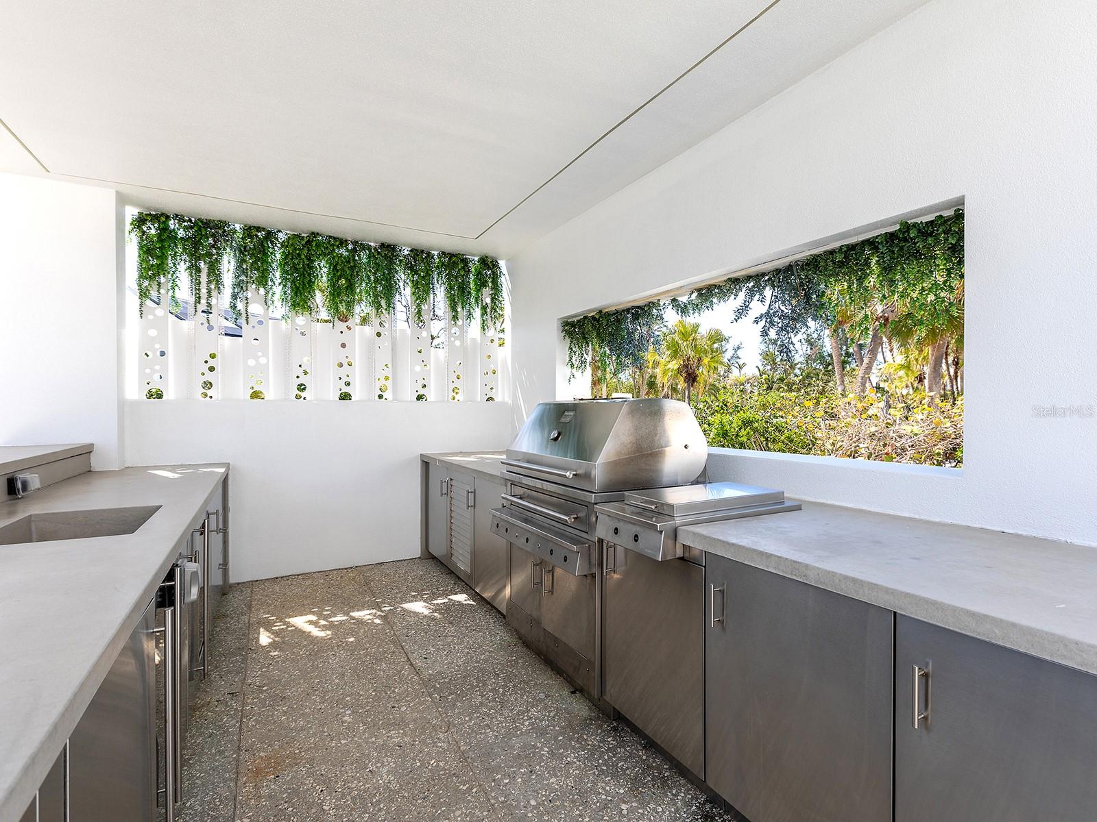 SANDERLING CLUB - Residential Lease