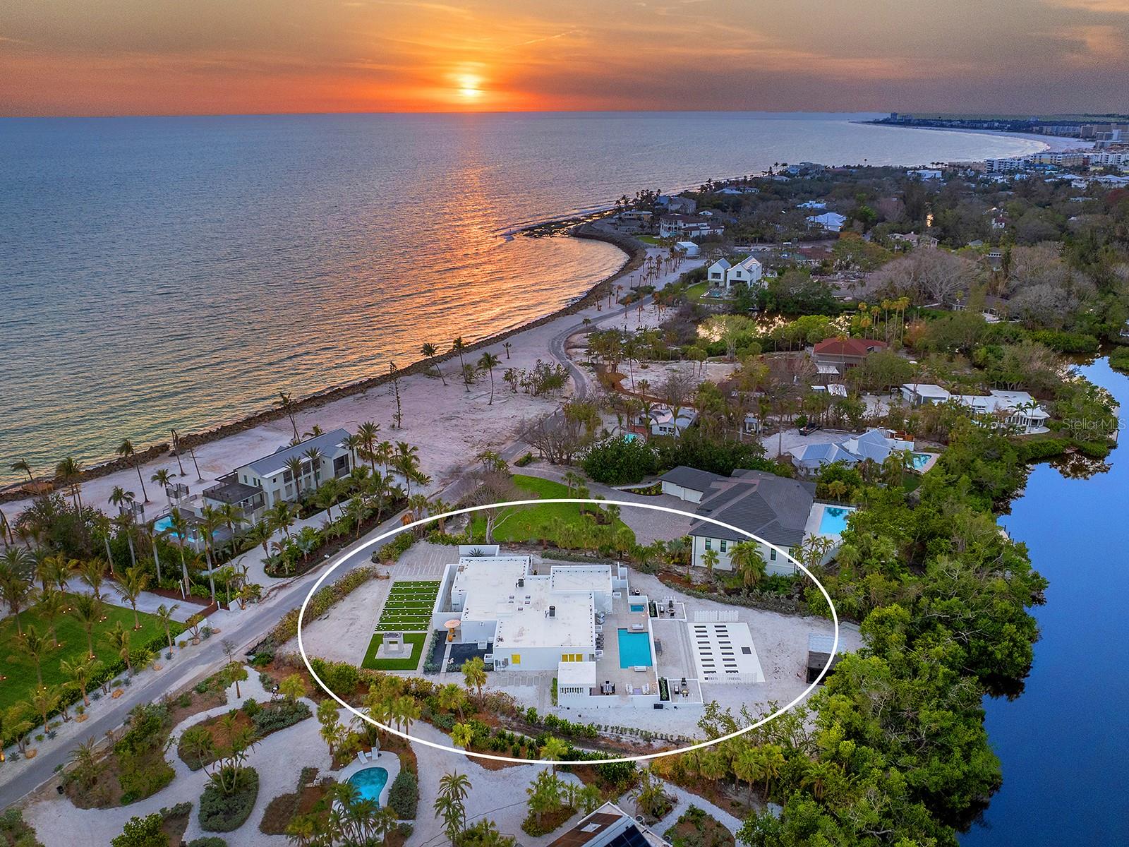 SANDERLING CLUB - Residential Lease