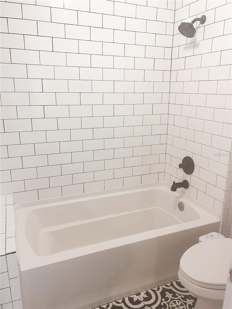 BAYSHORE BEAUTIFUL SUB - Residential